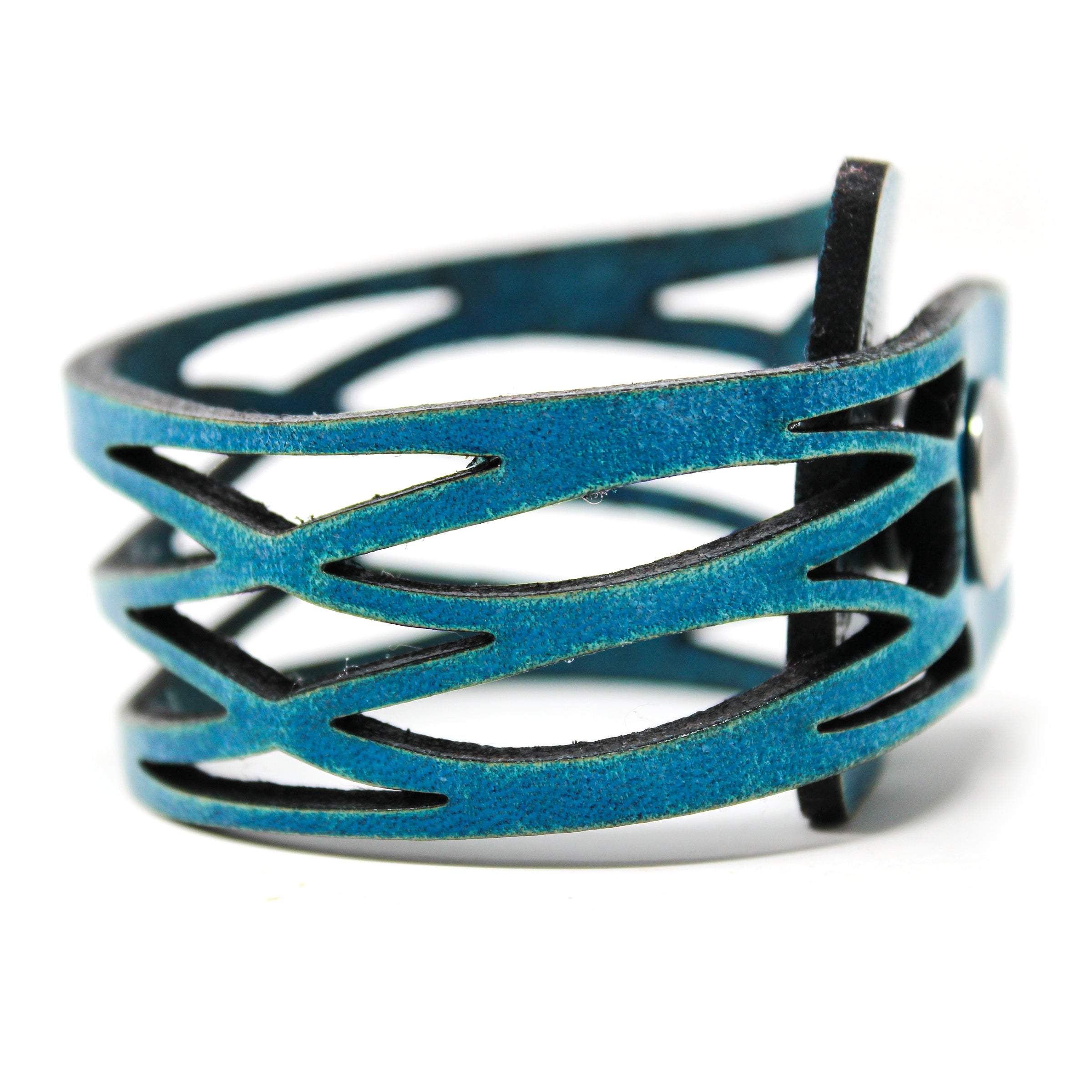 アクセサリー PARALLEL X STUDIO \"DRAPE LEATHER CUFF\" DRAPE LEATHER CUFF BLACK – Parallel X